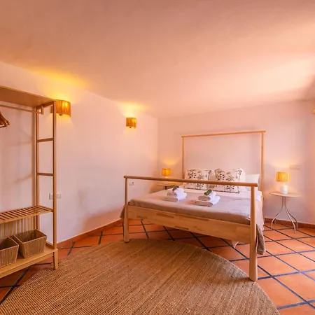 2nd Line Beach, Garden, Office & Wifi Apartment Tarifa