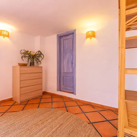 2nd Line Beach, Garden, Office & Wifi